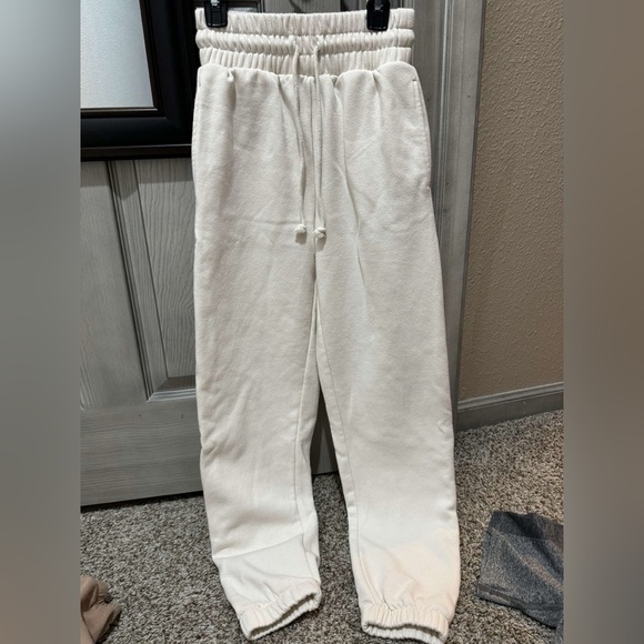 wild fable Pants - Never worn xxs wild fable comfortable sweats